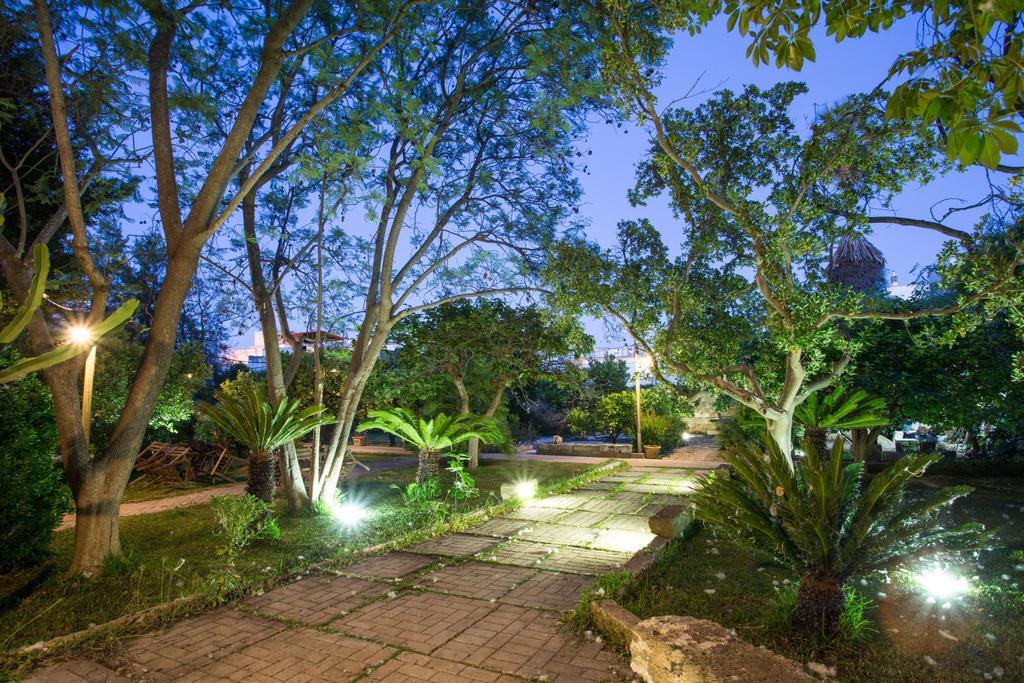 לינה וארוחת בוקר טביאנו Giardino Nascosto מראה חיצוני תמונה